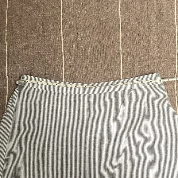 Classic Blue & White Striped Linen Skirt - size M - Picture 5 of 5